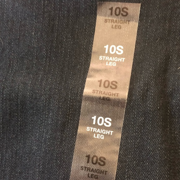 💜 Classic Straight Leg Jeans - Short 💜 - Picture 6 of 11